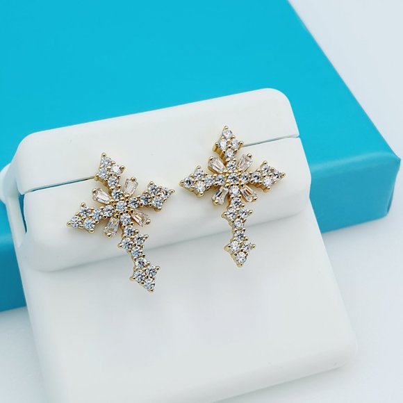 "14K Gold Plated 925 Sterling Silver CZ Beautiful Earrings for Women, 1USPAR4116 - Picture 5 of 6